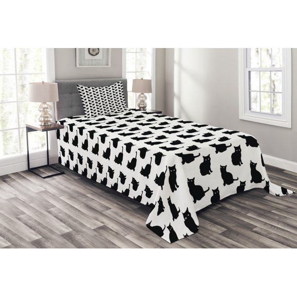 Cat Bedspread Set, Cute Black Cat Figures on White Backdrop Playful Friendly Animals Posing