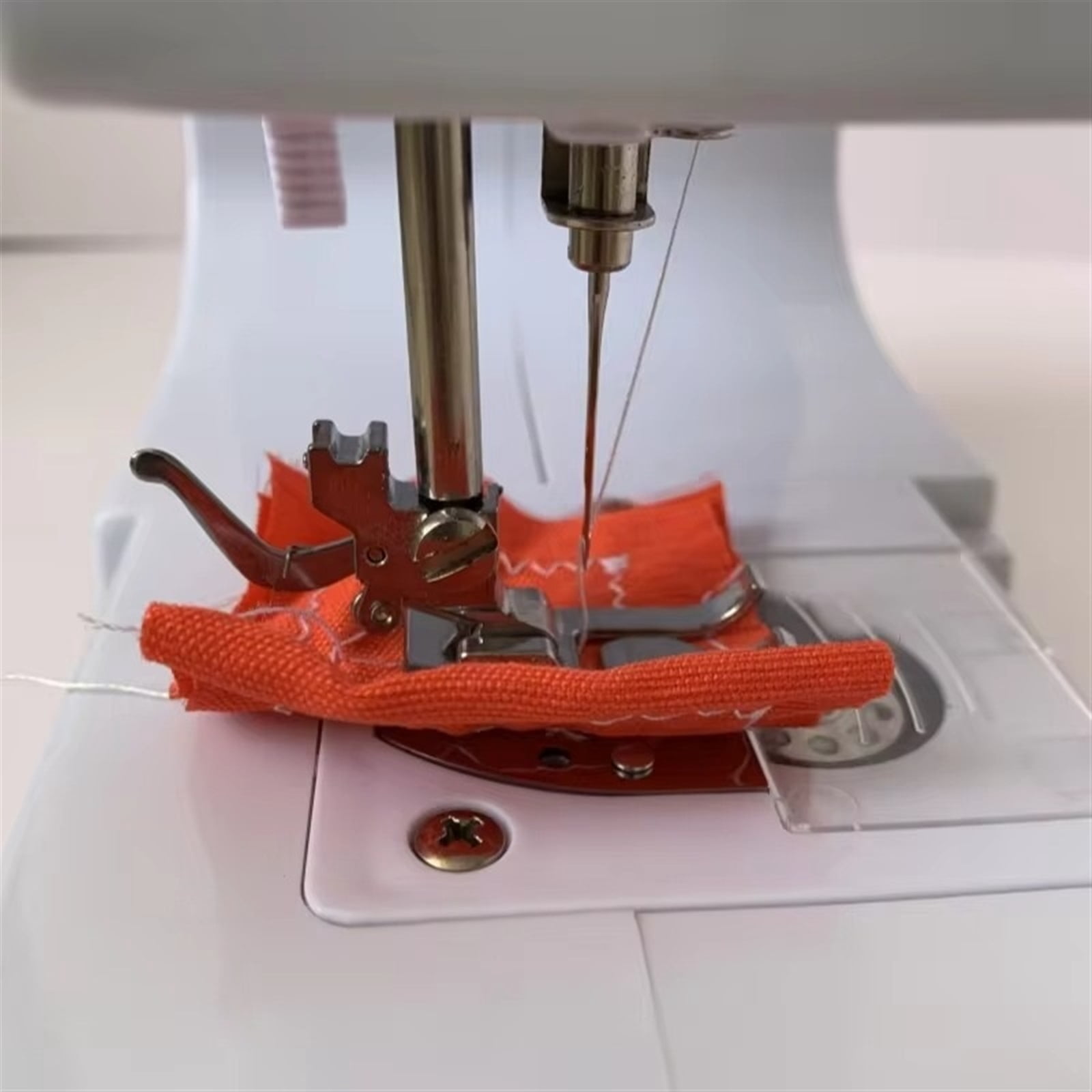 Electric Sewing Machine Portable For Beginners With 12 Stitches Pattern LED Light Foot Pedal Double Thread Sewing Eat Thick