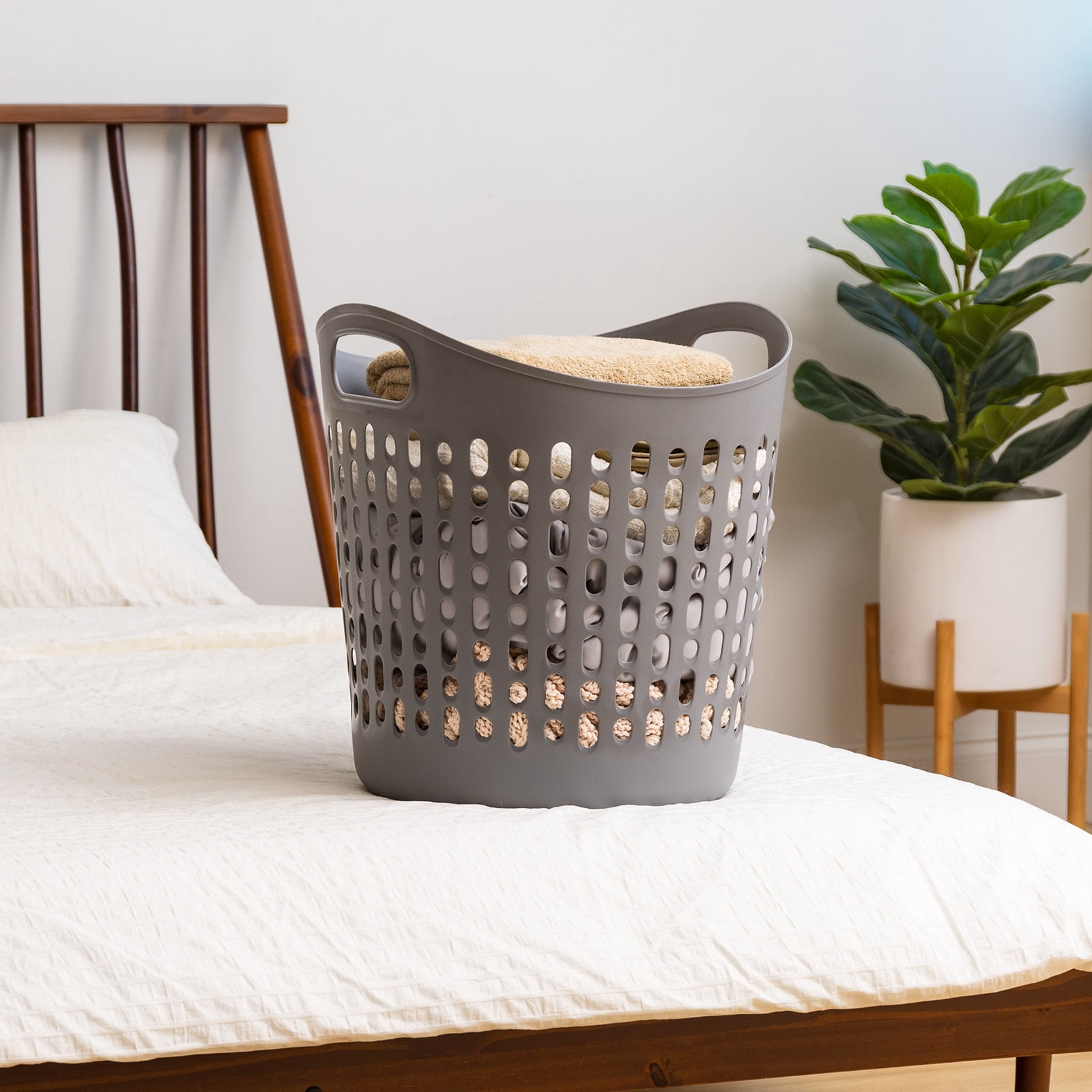 IRIS Laundry Basket 40L Durable and Flexible, Portable Round Bin, 3Pk