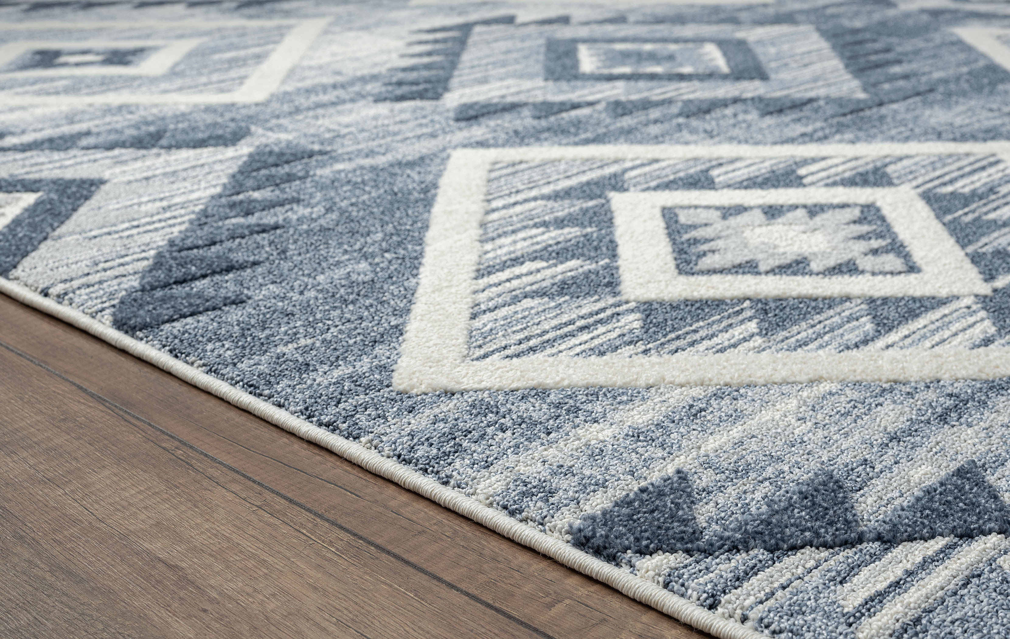 United Weavers of America Milana Geometric Area Rugs, 5' 3" x 7' 2"