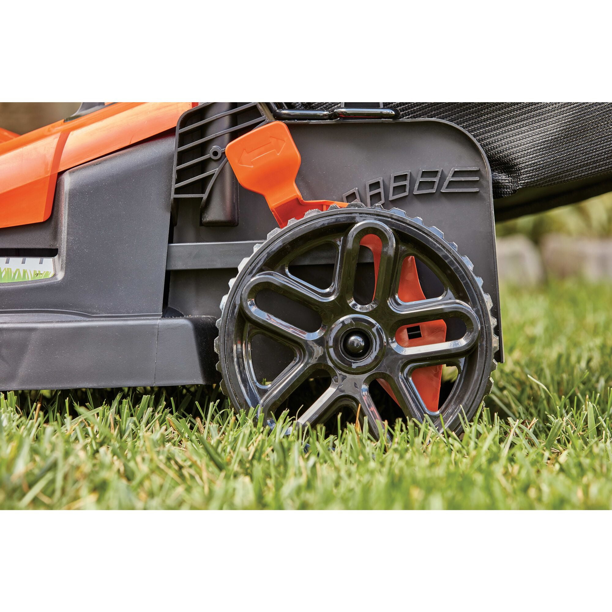 BLACK+DECKER 15 Inch Corded Electric Push Mower with Comfort Grip Handle