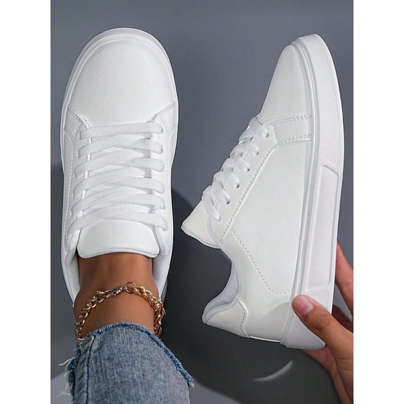 Women's White Leather Low-Top Sneakers with Gold Chain Accent for Casual Street Style - Year-Round Comfortable Walking Shoes
