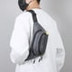 thumbnail image 4 of Mochila de hombro en el pecho de hombre con bandolera cruzada | Nailon impermeable, diseño ligero, puerto para auriculares | Mochila de mensajería deportiva multifuncional al aire libre | 13,4"x5,5", 4 of 7