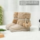 thumbnail image 3 of Un par de botas de nieve para bebé, ideales para los primeros pasos., 3 of 4