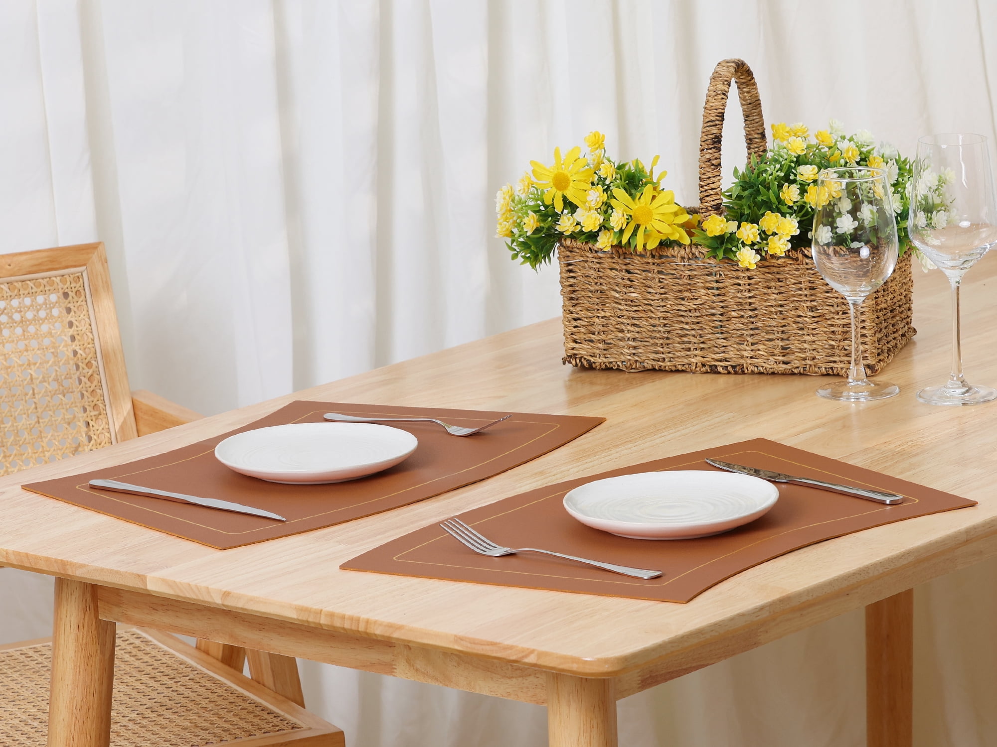 Unique Bargains Set of 6 Wedge Faux Leather Heat Resistant Wipe Clean Round Table Mats Brown