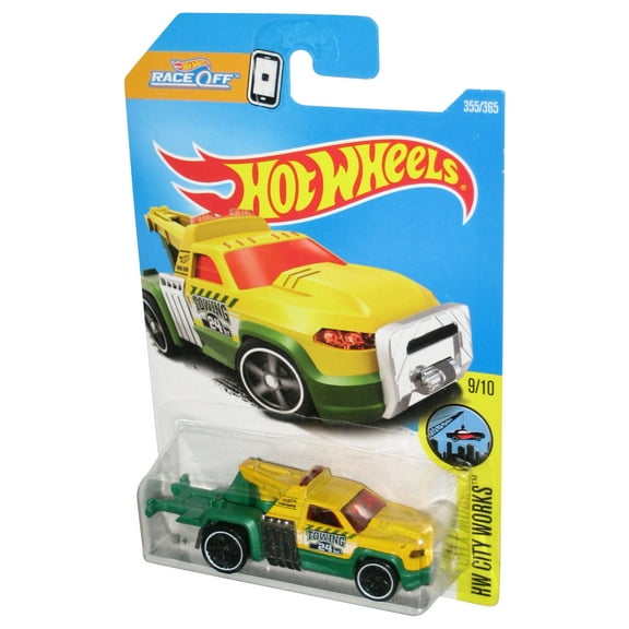 Hot Wheels HW City Works 9/10 (2015) Yellow & Green Repo Duty Toy Car 355/365