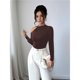 thumbnail image 5 of Camiseta Elegante Asimétrica con Cuello Alto, Hombros Descubiertos y Decoración Metálica para Mujer, Camisas Fruncidas de Larga Caqui XXL, 5 of 8