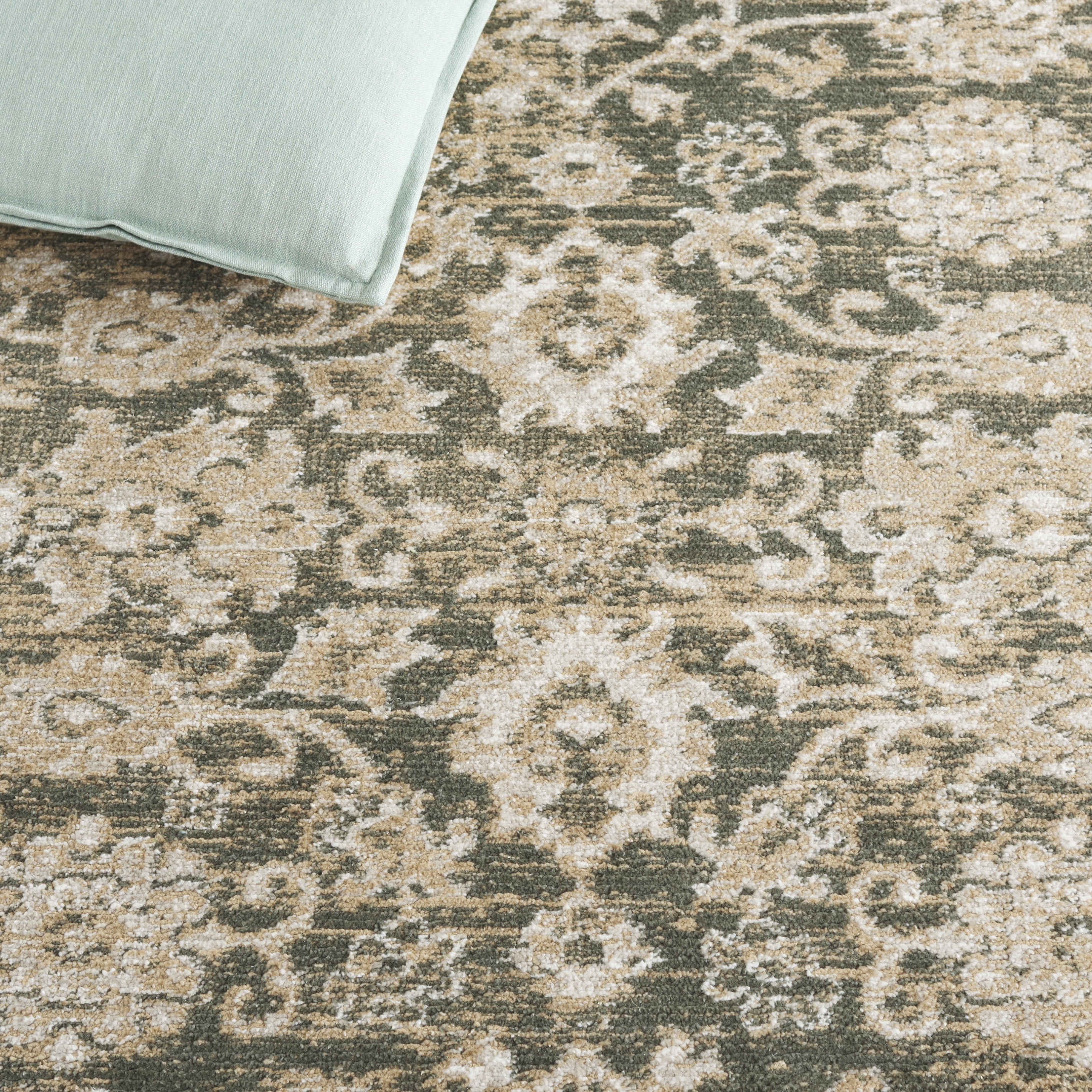 Safavieh Hazel Lynette Oriental Area Rug, Green/Beige, 9' x 12'