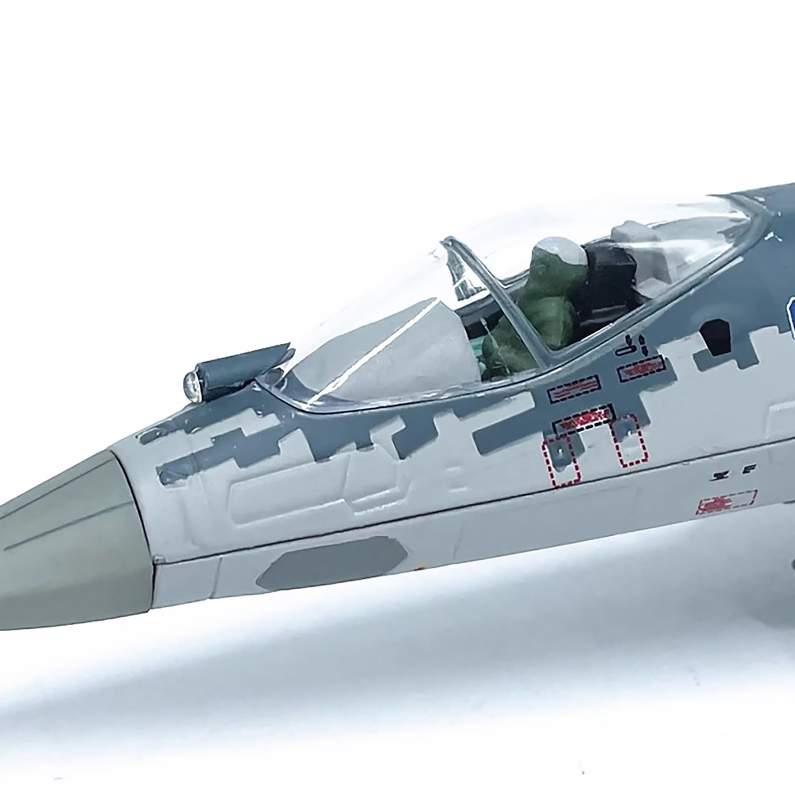 GUYUTING Russian Air Force Sukhoi Su-57 Model Airplane, 27.3cm x 19.5cm, for Aviation Collections & Display Purposes