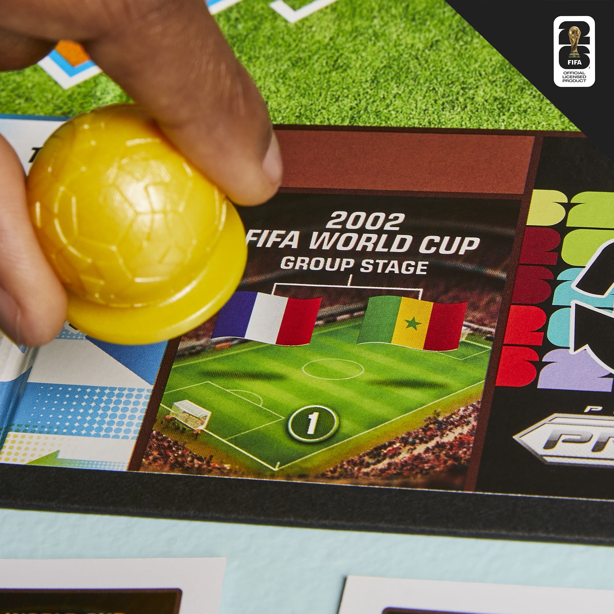 Monopoly Panini Prizm: FIFA World Cup Board Game with Monopoly Panini Prizm Trading Cards