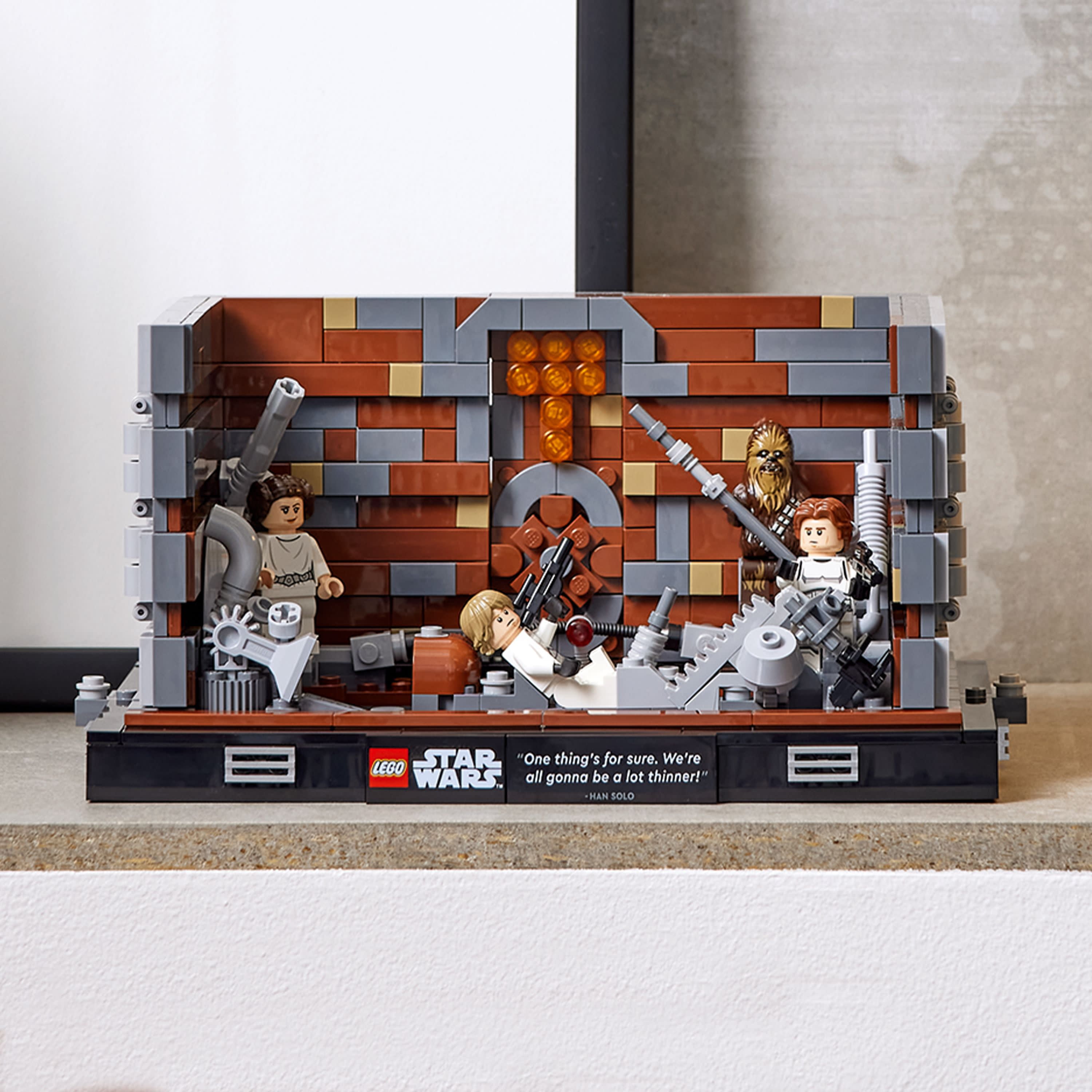 LEGO Star Wars Death Star Trash Compactor Diorama Series 75339 Adult  Building Set with 6 Star Wars Figures including Princess Leia, Chewbacca &  R2-D2, 