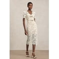 thumbnail image 4 of Vestido Bellabarnetten Maisie con cuello en V y mangas cortas a media pierna de encaje, 4 of 6