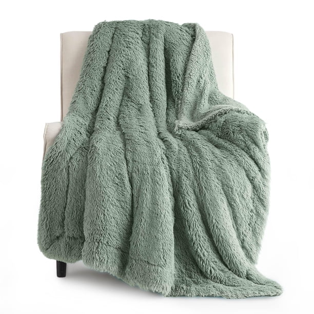 Manta Bedsure Fuzzy Sherpa de piel sintética, tamaño doble, color verde salvia