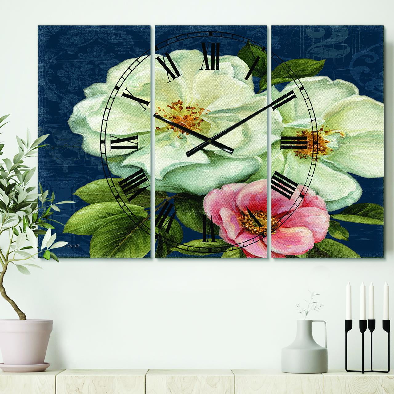 Designart 'Handpainted Blue Damask Flowers' Farmhouse wall clock