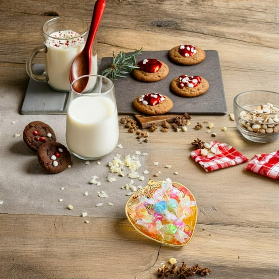 WHAMVOX 10pcs Plastic Strawberry Shaped Plate Creative Dessert Plate Snack Serving Platter Mini Cake Trays for Weddings Birthday Party Favors