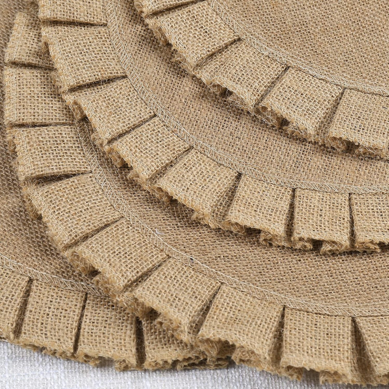 CAILDANL Round Burlap Placemats Set of 12 Jute Rustic Place Mats for Dining Tables Heat Resistant Natural Farmhouse Table Mats Decor for (Brown lace)