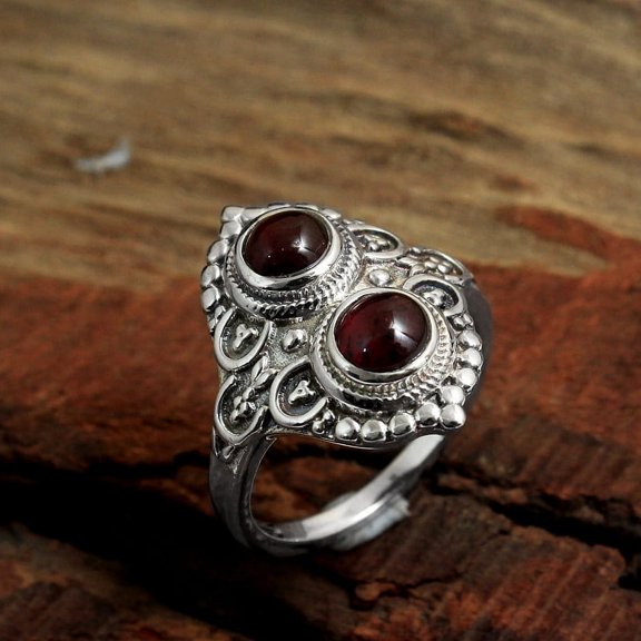 Garnet Ring, Silver Jewelry, 925 Sterling Silver, Statement Ring, Handmade Ring, Birthstone Jewelry