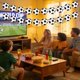 thumbnail image 5 of Pancarta decorativa para fiestas temáticas de fútbol | Bandera clásica con temática futbolística y cuerda para colgar, 5 of 6