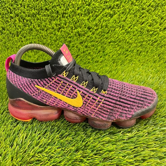 Ni - ke Ni - ke Air VaporMax Flyknit 3 Womens Size 7 Pink Athletic Running Shoe Sneakers