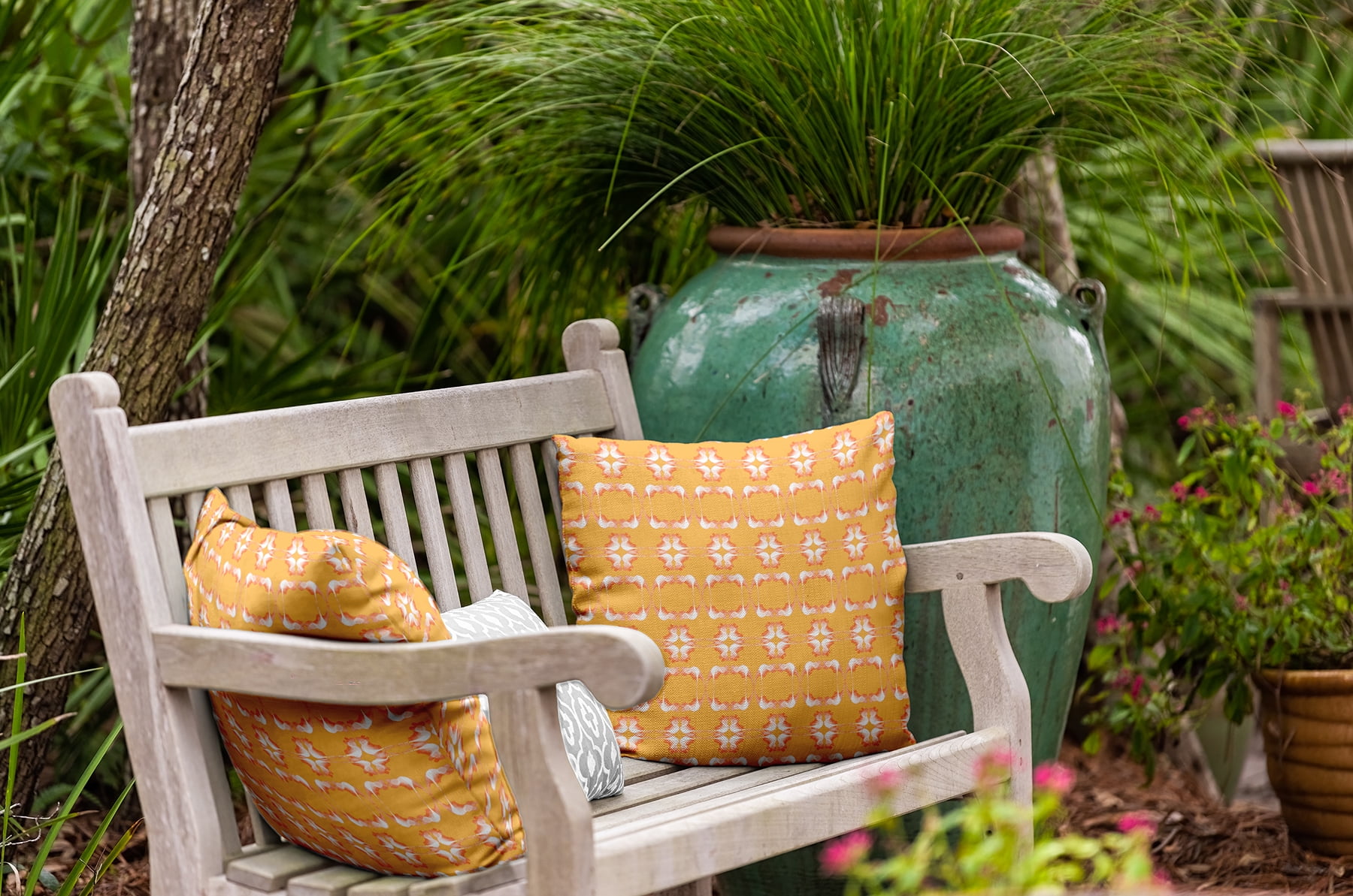 18"x18" Simply Daisy Summer Picnic Poly Indoor/Outdoor Pillow, Yellow Qty 1