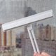 thumbnail image 5 of Raspador multifuncional con mango ergonómico, efectivo para la eliminación de agua y limpieza de suciedad, 5 of 6