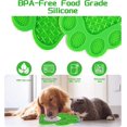 thumbnail image 4 of 1 almohadilla verde para lamer para perros, alimentador lento, ansiedad, cuenco para perros de alimentación lenta, baño, aseo y entrenamiento - patrón de pata de gato verde JM, 4 of 5
