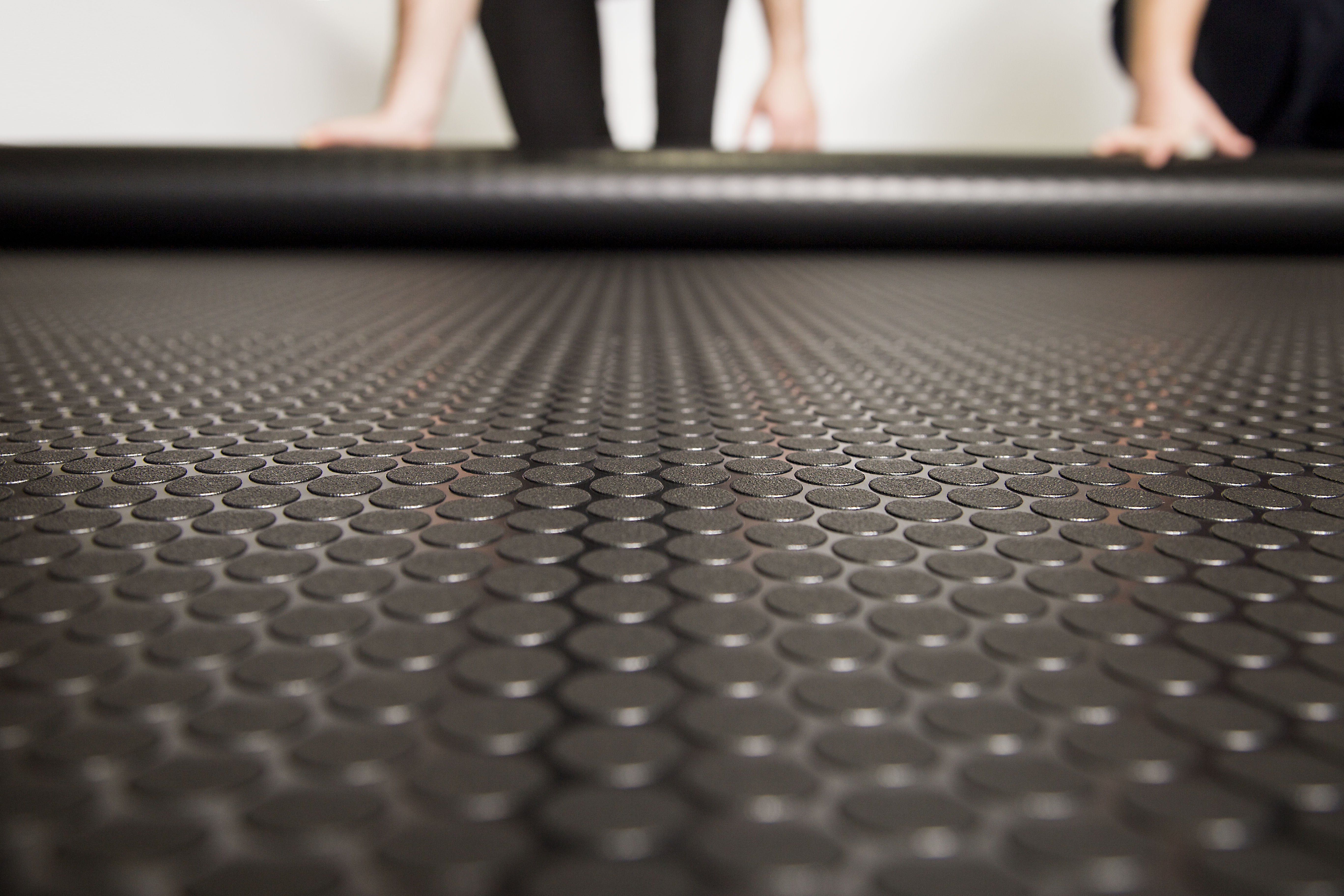 G-Floor 8.5' x 24' Small Coin Vinyl Garage Flooring Cover - Midnight Black