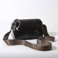 thumbnail image 3 of Bolso bandolera de piel sintética para mujer, estilo GEEK, de calidad, estilo clutch, estilo clásico de lujo., 3 of 5