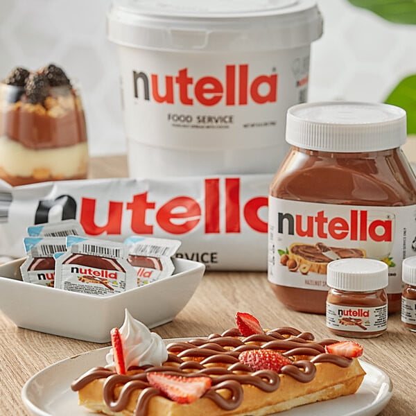 Nutella Hazlenut Spread Value Pack of 2 x 35.2oz / 1kg Jars