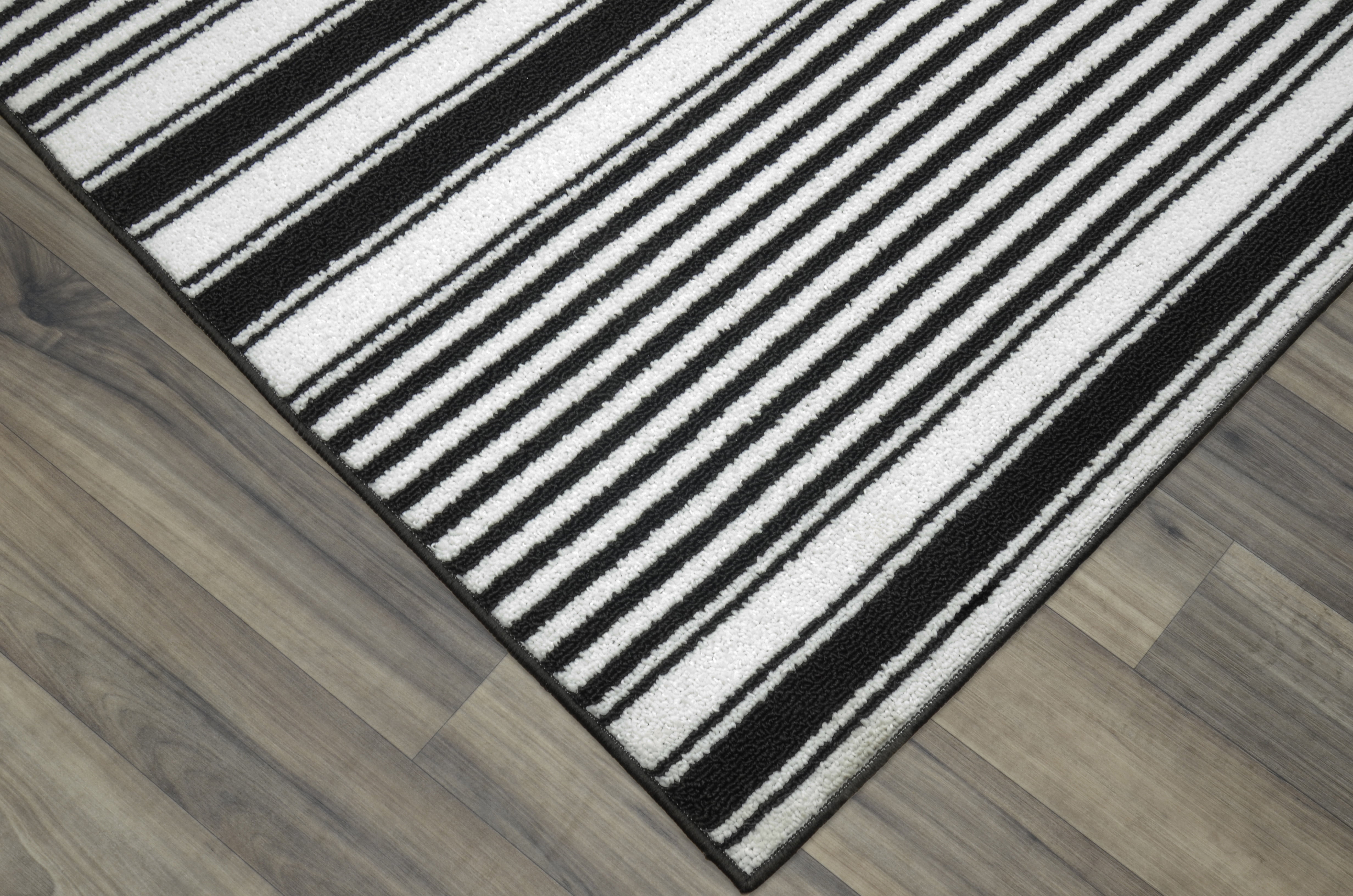 Garland Rug Cape Cod Black Indoor Area Rug, 6' x 8'