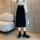 thumbnail image 4 of Falda ajustada negra de talle alto y adelgazante de talla grande para otoño de 2024, falda de corte A de longitud media para mujeres de talla grande, 4 of 5