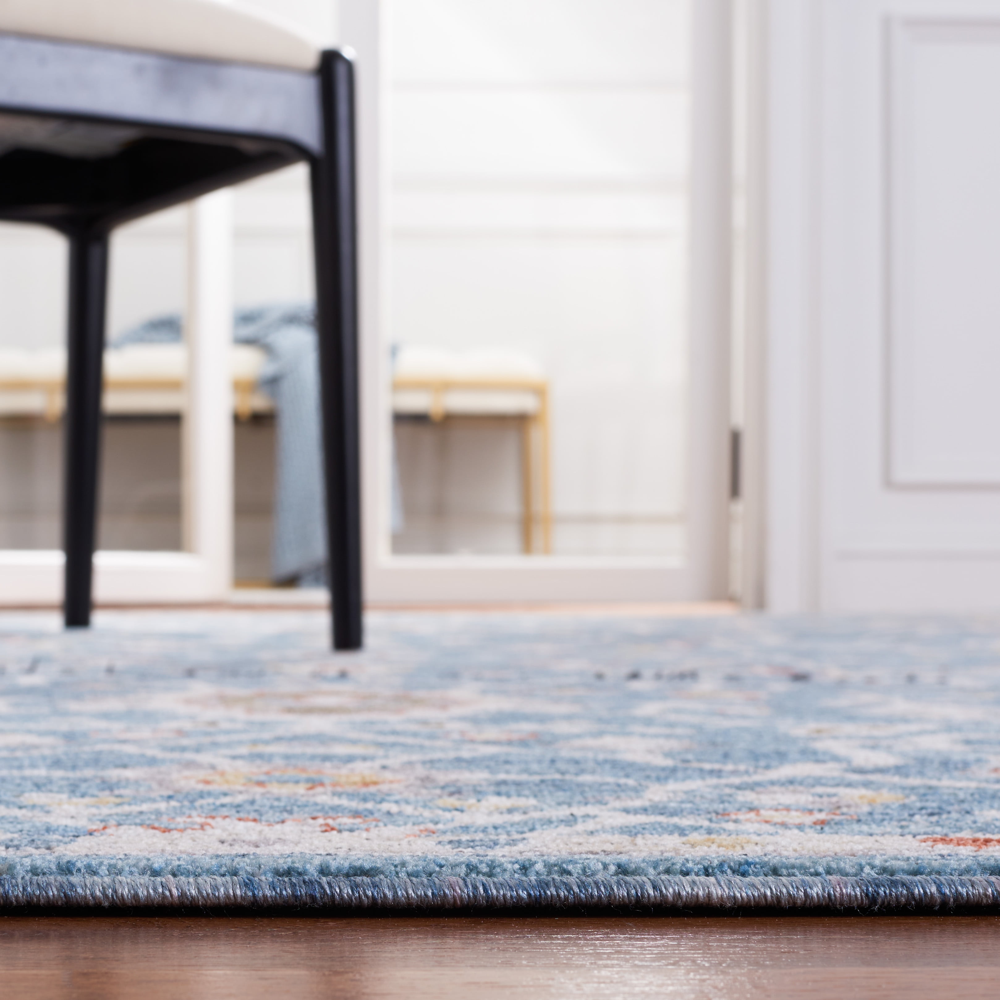 SAFAVIEH Sierra Jayma Abstract Area Rug, Blue/Ivory, 6' x 6' Round