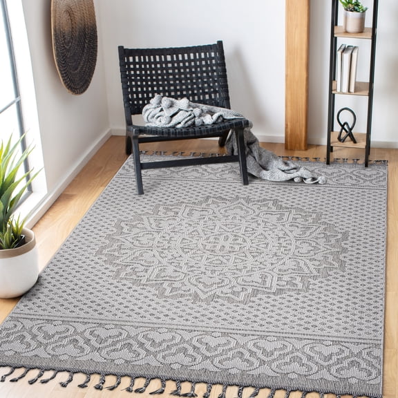 4x6 Loom & Medallion Area Rug Gray/white - Stain , Pet-, For Dining Room And Entryway , , Nursery Study