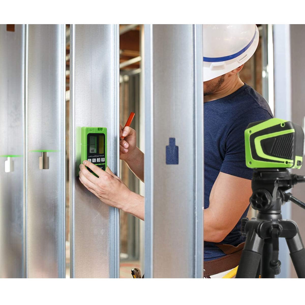 Huepar Green Beam Self-leveling Laser Level Cross Line Laser Level Tools with Rechargeable Li-ion Battery and Pulse Mode