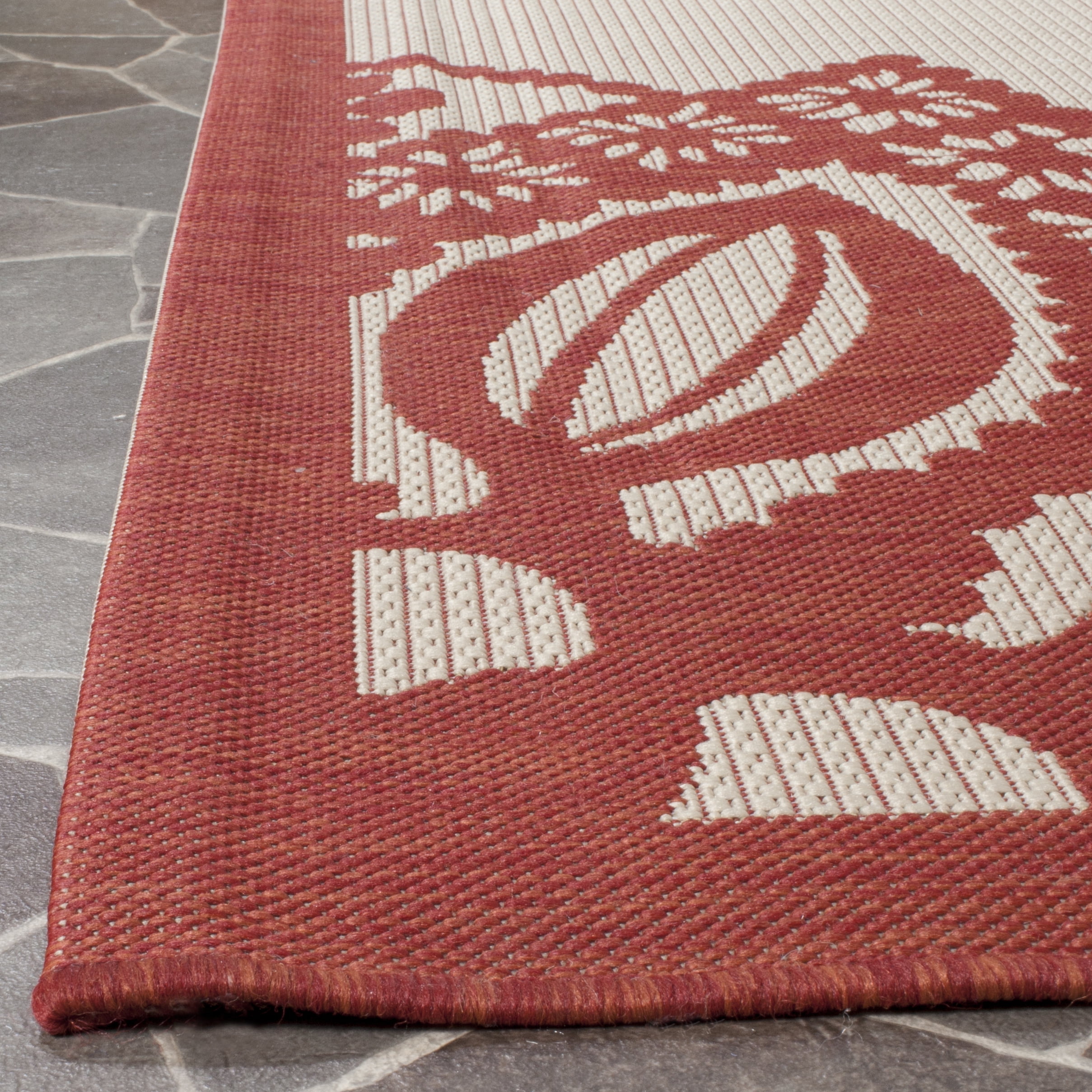 Safavieh Courtyard Millicent Medallion Indoor/Outdoor Area Rug, Beige/Red, 5'3" x 7'7"