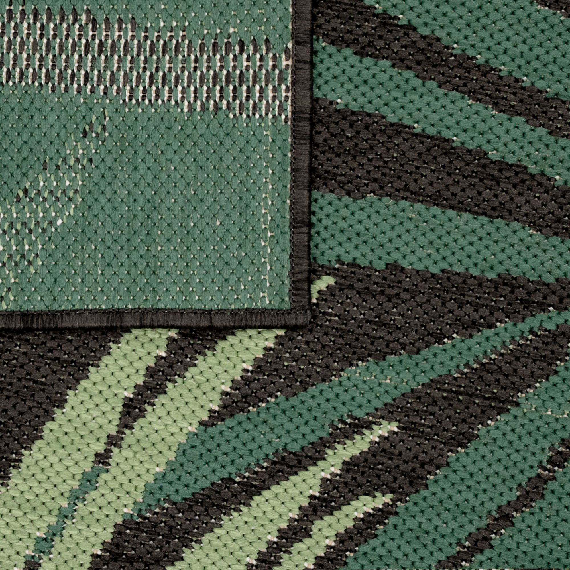 In- & Outdoor Rug Jungle Design with Palm Trees in Green Black
