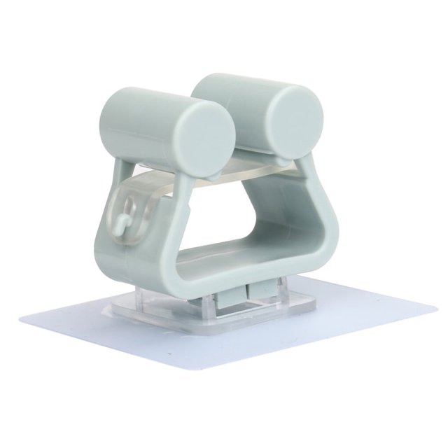 ¡Liquidación! Soporte para calcetines navideños NINSEN dorado y plateado. Soportes resistentes para repisas de chimenea. Estilos surtidos: muñeco de nieve, copo de nieve, árbol de Navidad y reno.