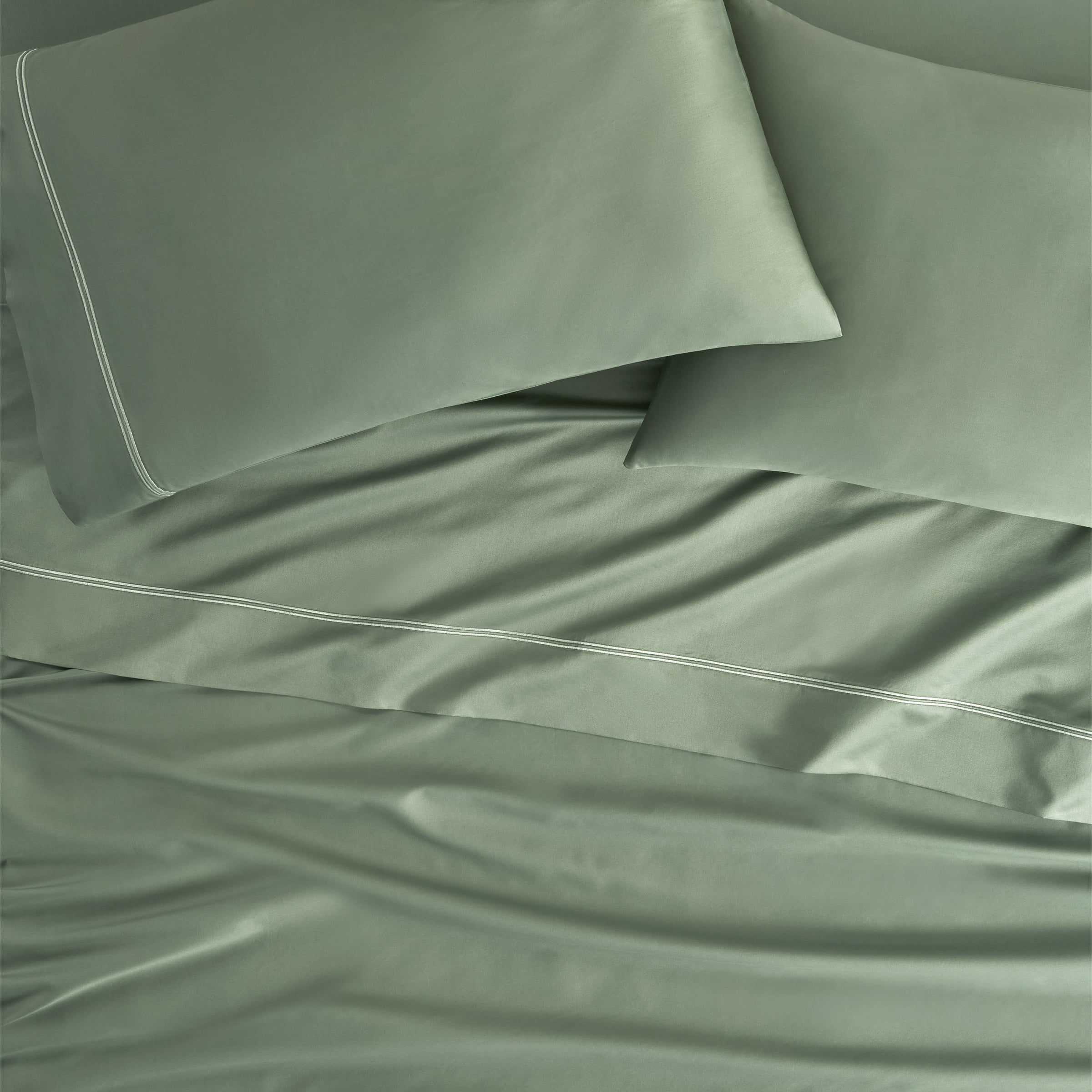 Wamsutta 1846 650 Thread Count Sea Spray Egyptian Giza Cotton Sateen Pillow Cases, Queen (2 Count)