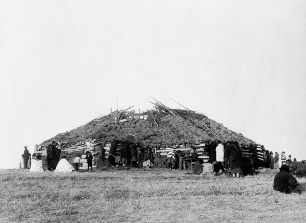 Sioux Dance House, C1911. /Ngroup Of Sioux Native Americans Outside A