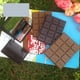thumbnail image 3 of 2 espejos compactos de bolsillo de chocolate a la moda, espejo cosmético con peine, accesorios de maquillaje para mujer., 3 of 3