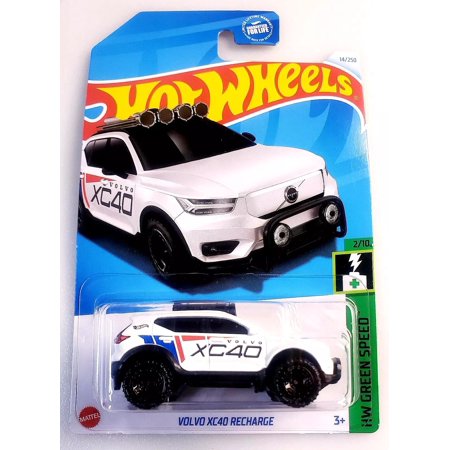 Hot Wheels Volvo XC40 Recharge 14/250 HW Green Speed 2/10