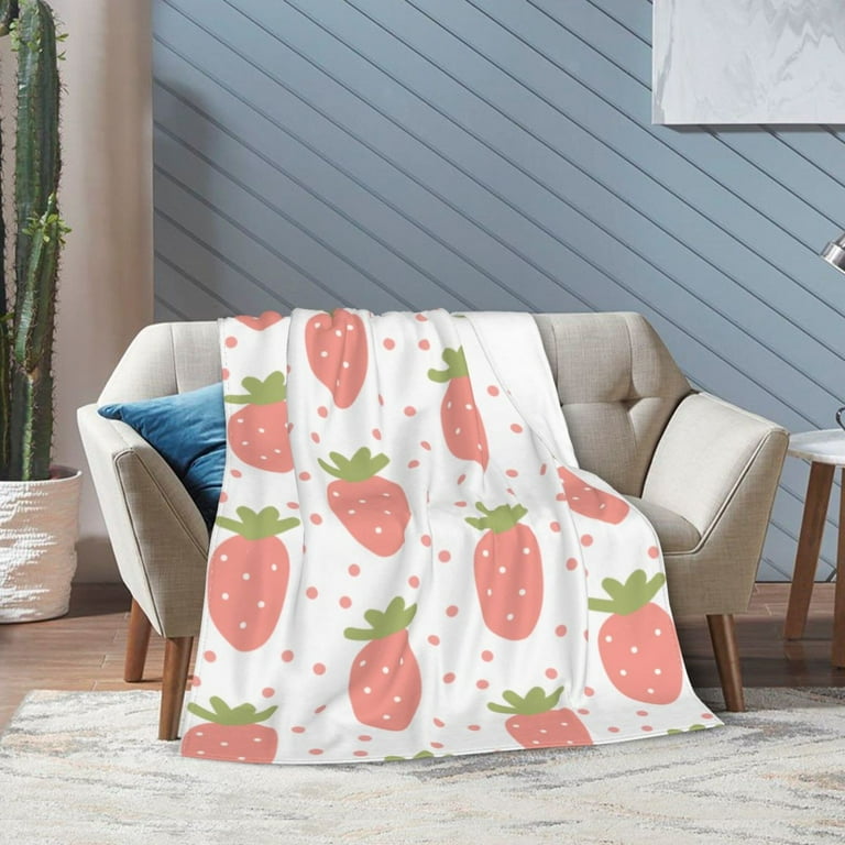 White Cartoon Strawberry Throw Blanket Anti Pilling Ultra Soft