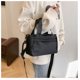 thumbnail image 4 of Guardurnaity Bolso de hombro de tela Oxford para actividades al aire libre, compacto y espacioso, ideal para llevar todo lo esencial. Bolso de moda. Bolsas de mensajero y de hombro rosa, 4 of 6
