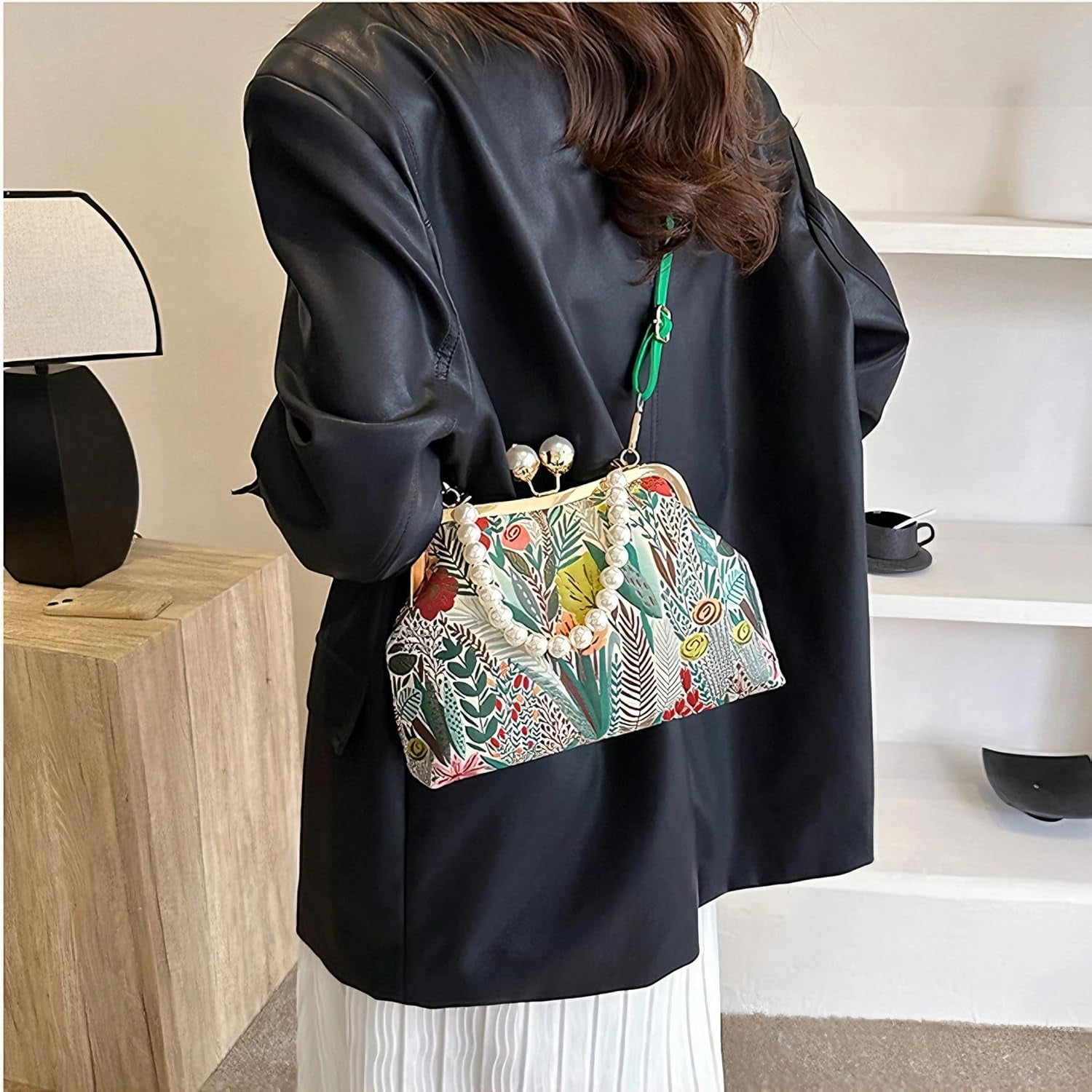 Women Vintage Floral Embroidered Top Handle Handbag Kiss Lock Elegant Clutch Purse Small Pearl Crossbody Bag
