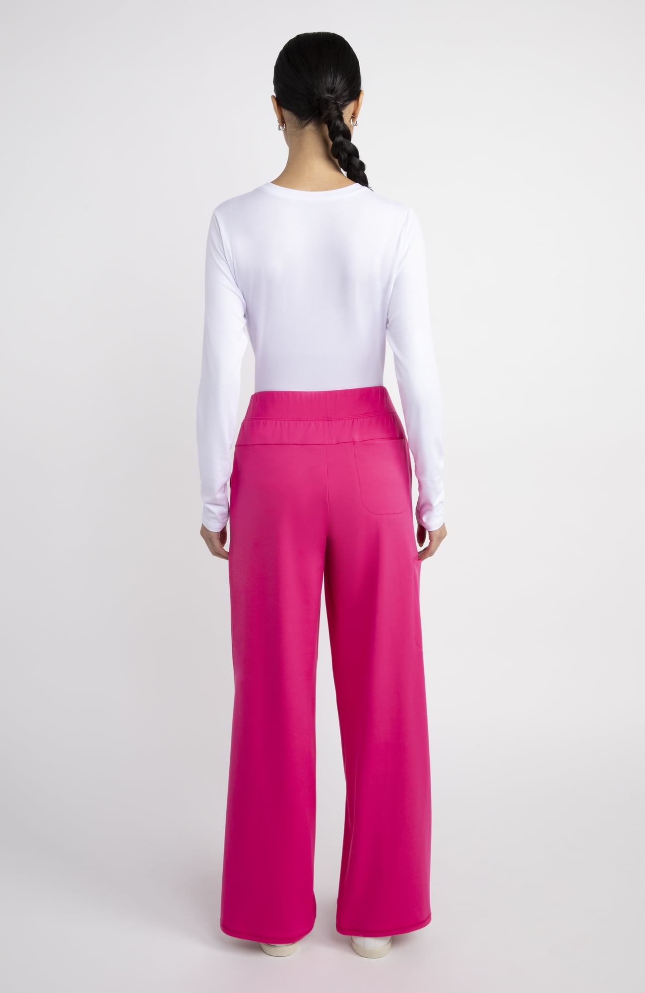 Gildan Wide Leg Pull-On Cargo Scrub Pant, 2-Way Stretch, Sizes XS-2XL
