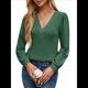 thumbnail image 1 of Camiseta Informal de Larga con Cuello en V y para Mujer, Color Liso Verde XL, 1 of 9