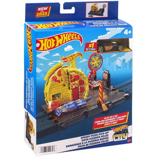 Hot Wheels City Super Spin Dealership Track Playset Includes X1 Diecast Car