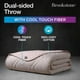 thumbnail image 2 of Manta Cooling Comfort Brookstone de gran tamaño, 150 x 180 cm, 2 of 6