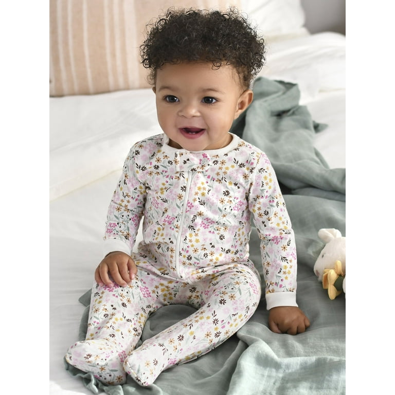 Gerber Baby Girl Layette Gift Set 10 Piece Sizes Newborn 3 6
