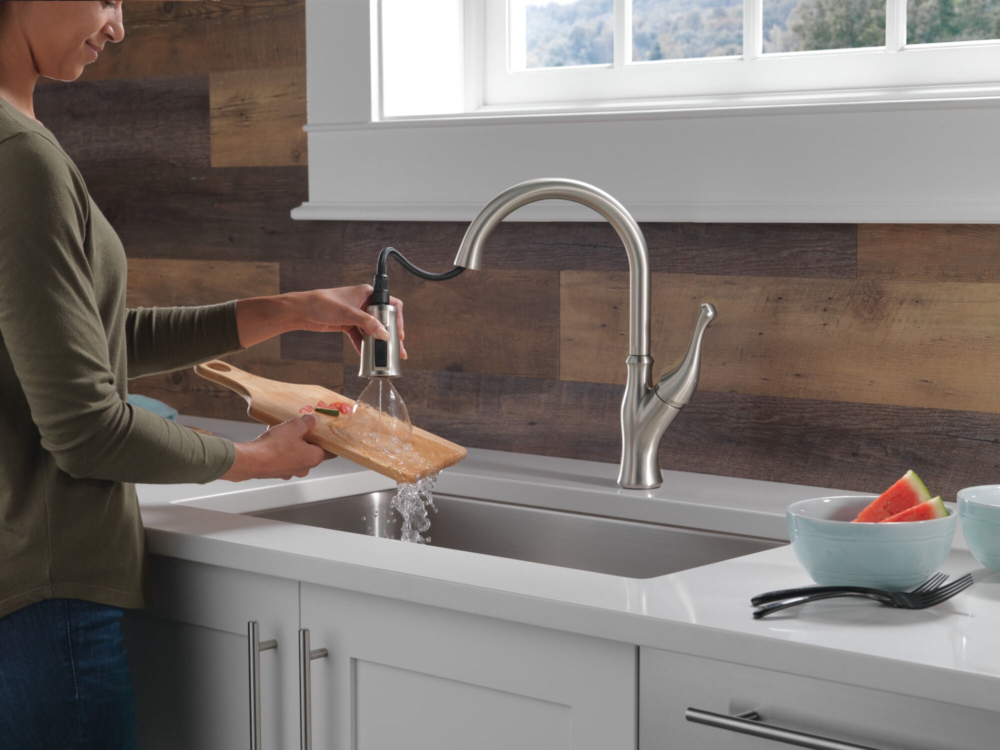 Delta Ophelia Pull-Down Kitchen Faucet - 19888Z-SP-DST - Spotshield Stainless